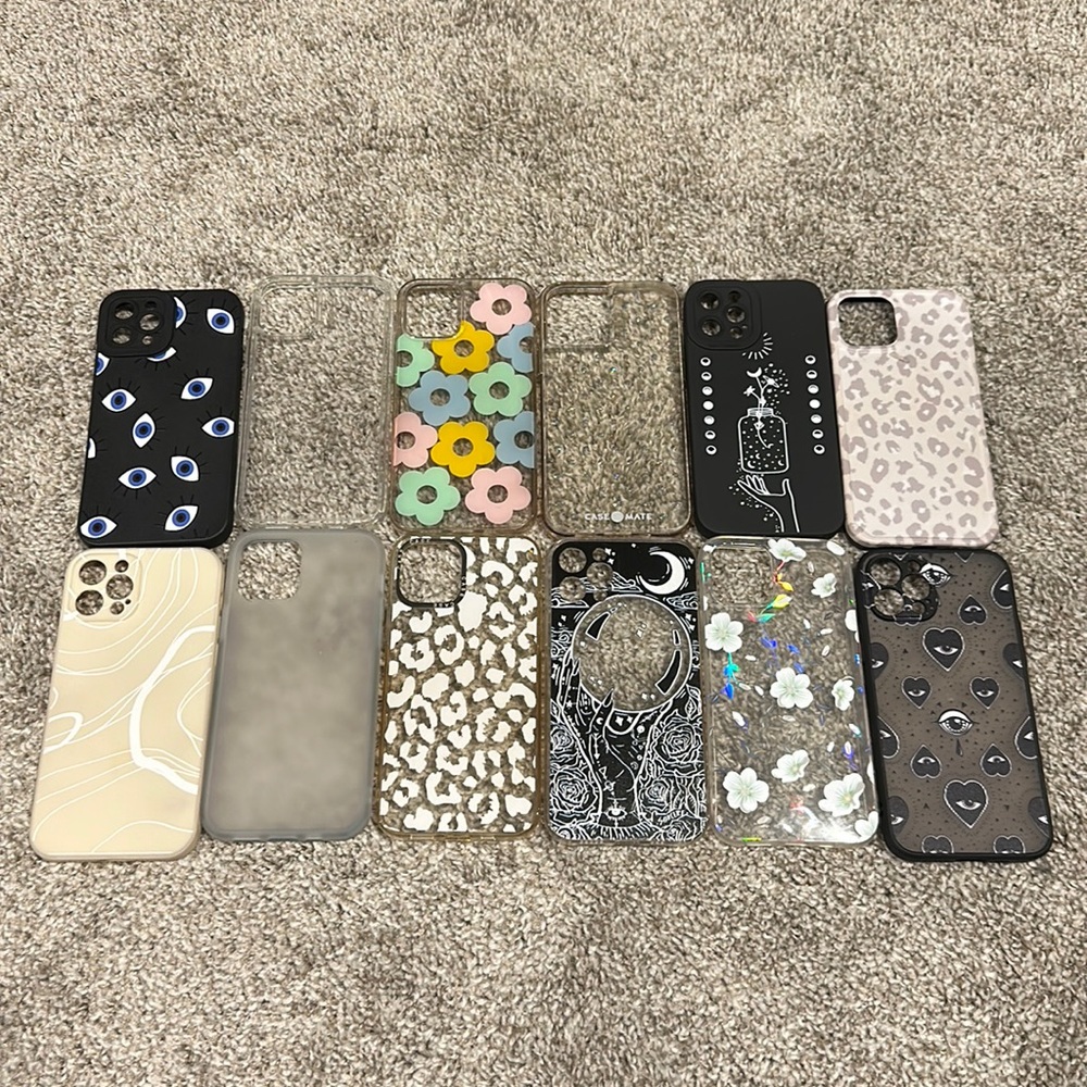 Lot of 40 IPHONE 12 PRO cases